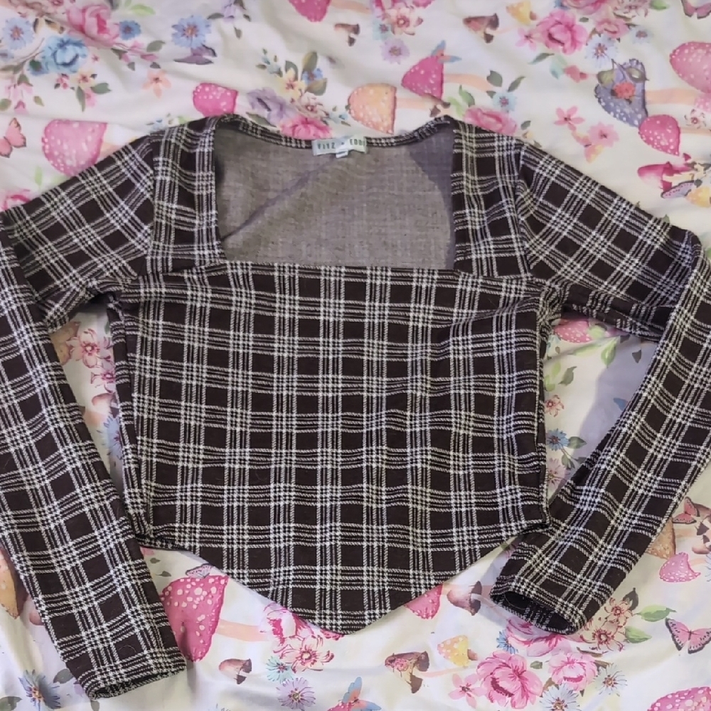 Chic Plaid Long Sleeve Crop Top